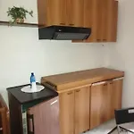 Holiday Residence Πανσιόν