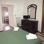 Πανσιόν Holiday Residence 4*