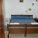 Πανσιόν Holiday Residence 4*