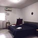 Holiday Residence Πανσιόν