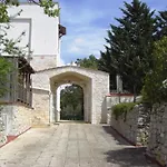 Holiday Residence Πανσιόν 4*