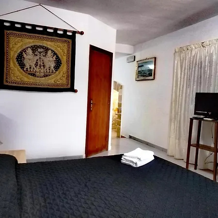 假日公寓酒店 招待所 3*