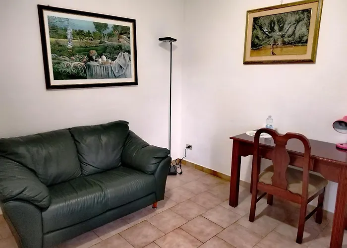 Holiday Residence Гостевой дом Казамассима