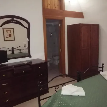 Holiday Residence كاساماسيما