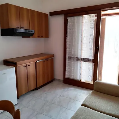 Holiday Residence 4*