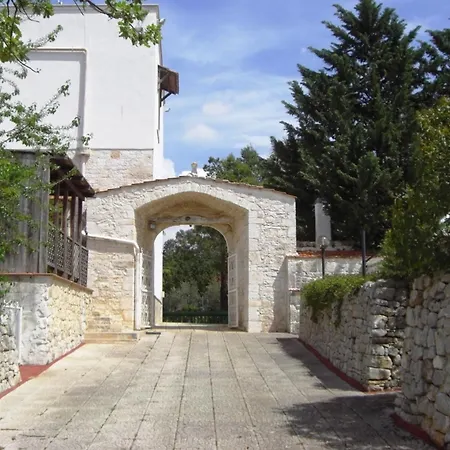 Holiday Residence Гостевой дом 3*