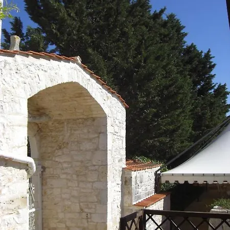 Holiday Residence Πανσιόν