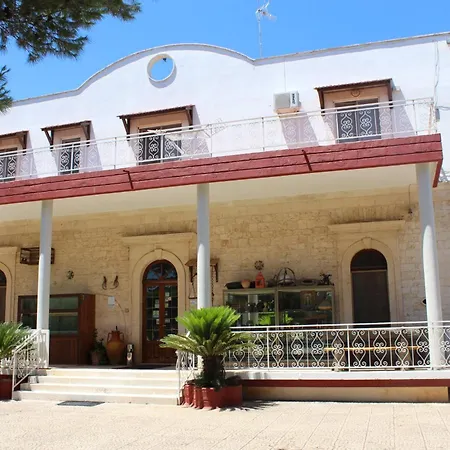Pensión Holiday Residence 4*